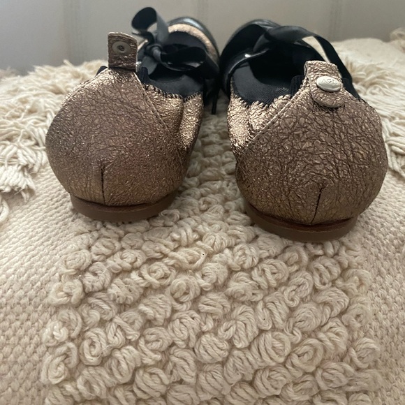 🌸SUPER CUTE AGL LOAFERS 🌸 - Picture 3 of 6